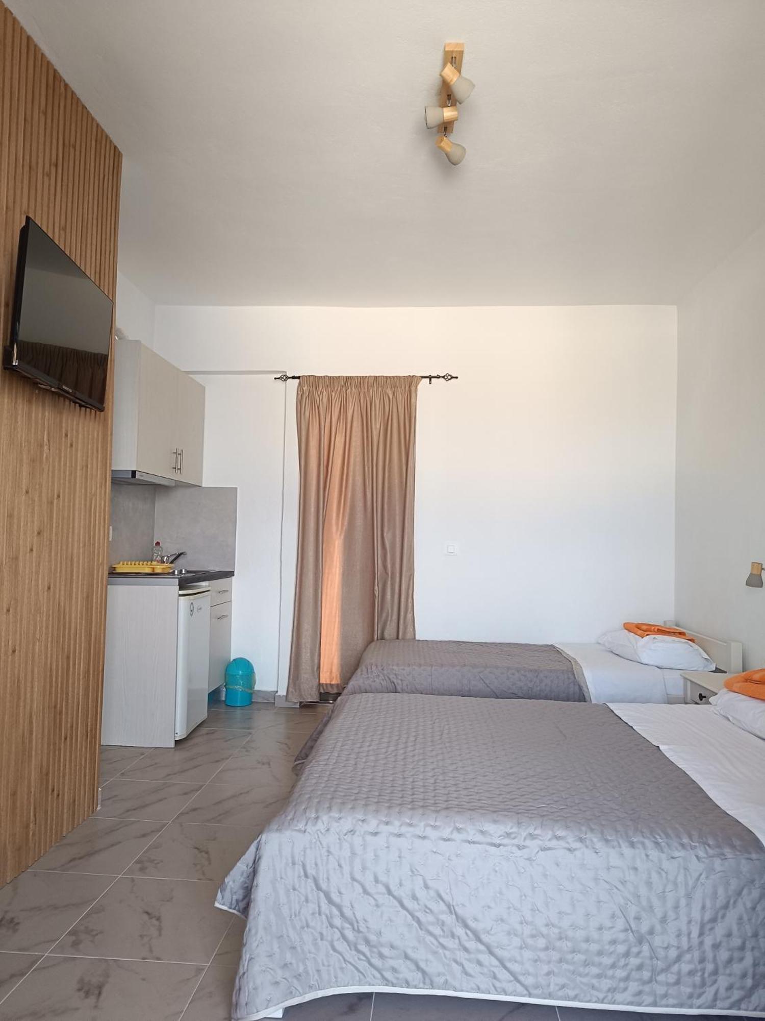 Ferienwohnung Meltemi Vourkárion Exterior foto
